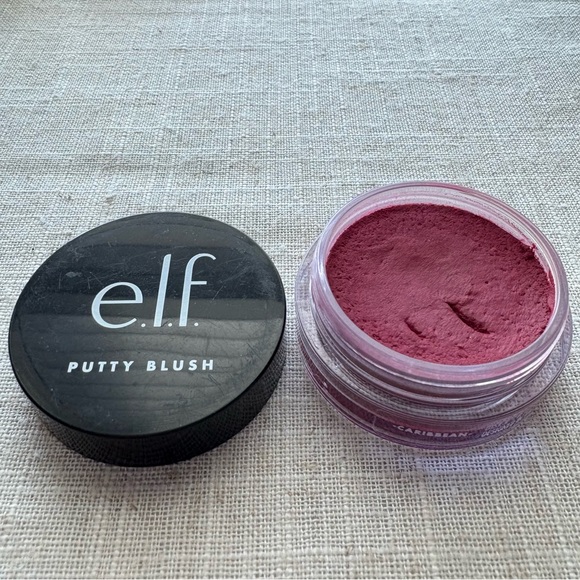 Makeup Bundle - Picture 2 of 13